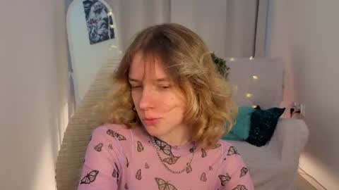 Snapshot of milanarayy chatting on 06.12.26 Milaray online show from 06.12.26