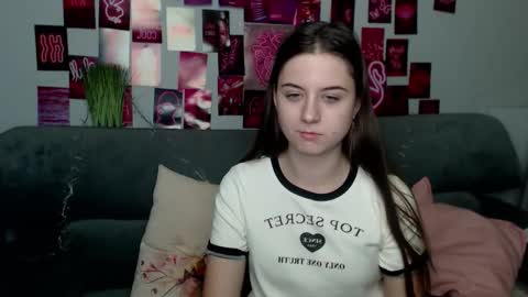 milanaroz online show from 09.13.25