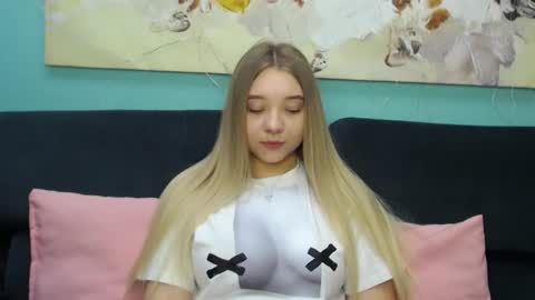 Snapshot of milanasii chatting on 03.07.26 Milana online show from 03.07.26