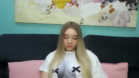 Snapshot of milanasii chatting on 03.21.26 Milana online show from 03.21.26