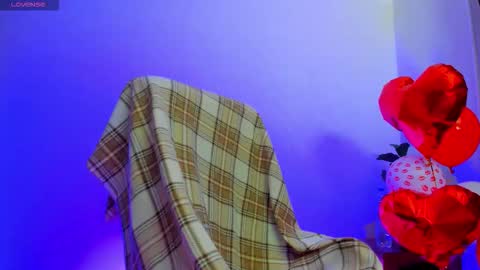 Snapshot of milanasky421565 chatting on 02.21.26 milana online show from 02.21.26