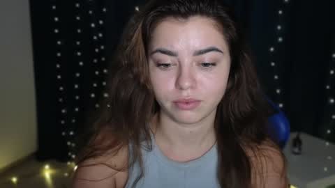 Snapshot of milania_hot_foxy chatting on 12.02.24 Mila online show from 12.02.24