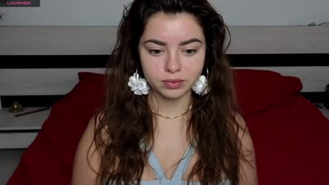 Snapshot of milania_hot_foxy chatting on 12.07.24 Mila online show from 12.07.24