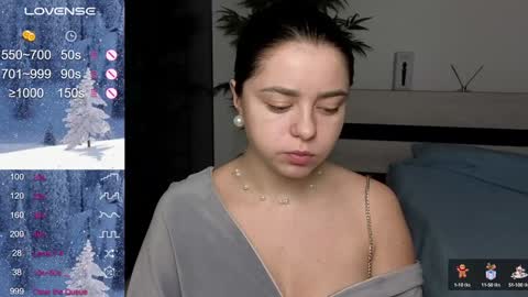 Snapshot of milania_hot_foxy chatting on 02.07.25 Mila online show from 02.07.25