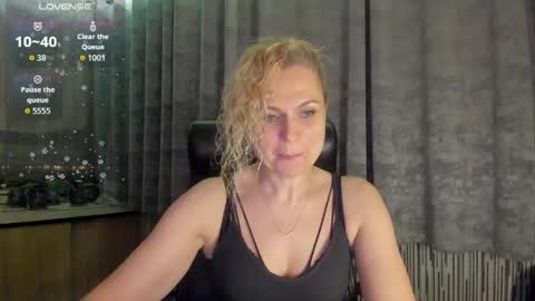 Snapshot of milanna_x chatting on 04.30.26 milanna_x online show from 04.30.26