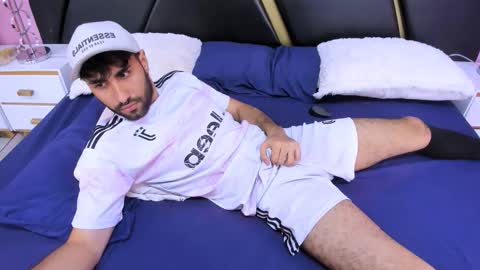 milanzaire online show from 11.05.25