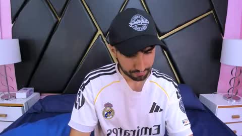 milanzaire online show from 11.15.25