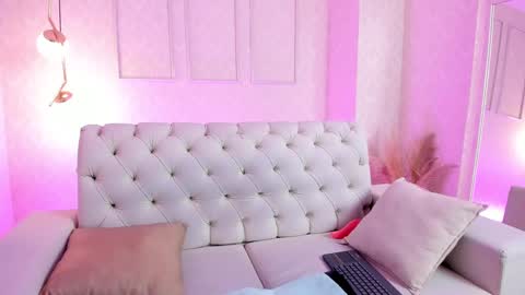 Sexy Mila  online show from 03.10.25