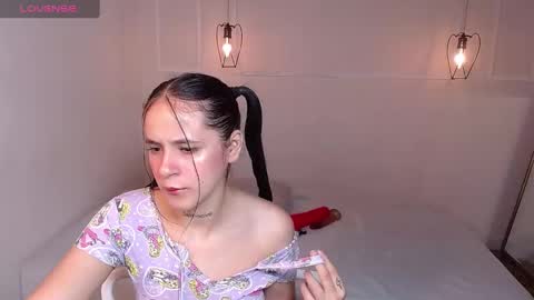 Snapshot of milarose4 chatting on 02.28.25 Mila Rose online show from 02.28.25