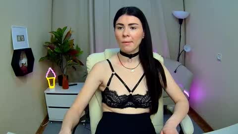 Snapshot of milasecretsss chatting on 02.26.26 milasecretsss online show from 02.26.26