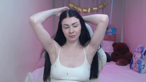 Snapshot of milasecretsss chatting on 04.14.26 milasecretsss online show from 04.14.26