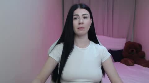 Snapshot of milasecretsss chatting on 04.24.26 milasecretsss online show from 04.24.26