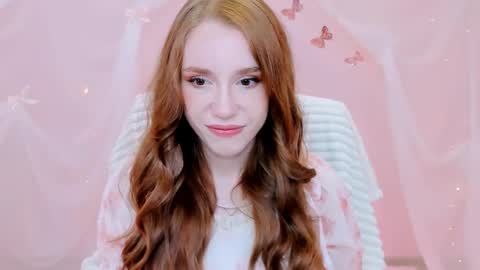 Snapshot of milasiren chatting on 05.29.26 Mila online show from 05.29.26