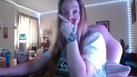 Snapshot of milastoned chatting on 02.28.26 Mila online show from 02.28.26