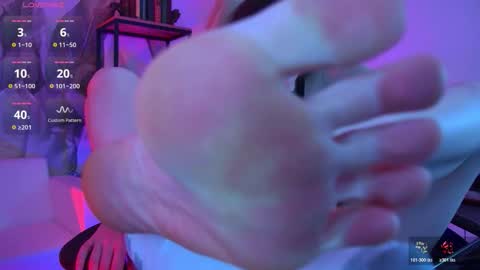 Snapshot of milastoyne chatting on 02.13.26 milastoyne online show from 02.13.26