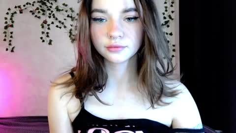 Mila 3 online show from 12.19.24