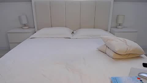 Milena online show from 09.20.25