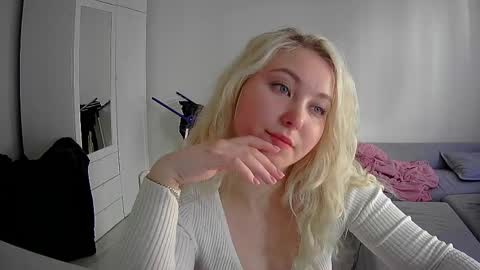 Milena new nonude shy blonde natural online show from 04.17.26