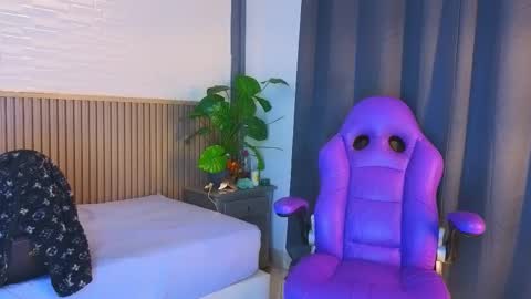 milena_lawson online show from 01.05.26