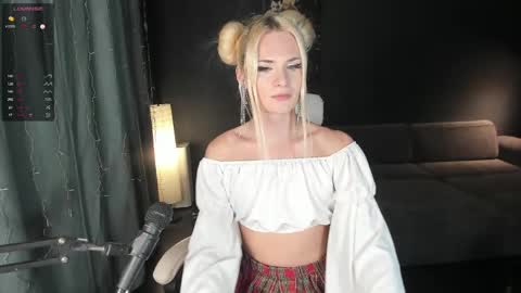 Milena online show from 04.05.26