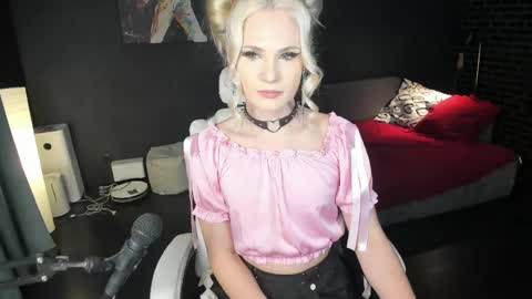Snapshot of milena_marshmallows chatting on 04.30.26 Milena online show from 04.30.26