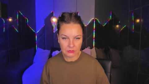 Milena online show from 09.17.25