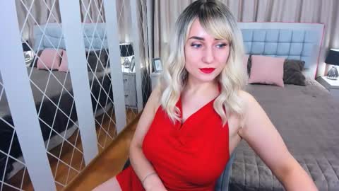 Snapshot of milenadaisy chatting on 02.13.26 MilenaDaisy online show from 02.13.26