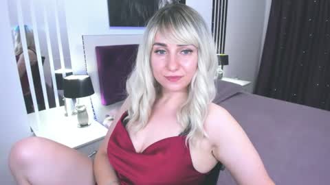 Snapshot of milenadaisy chatting on 06.29.26 MilenaDaisy online show from 06.29.26