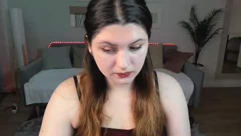 Snapshot of milenafiery chatting on 06.25.26 milenafiery online show from 06.25.26