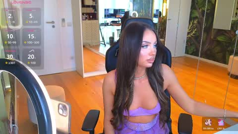 Miley Sin online show from 04.03.26