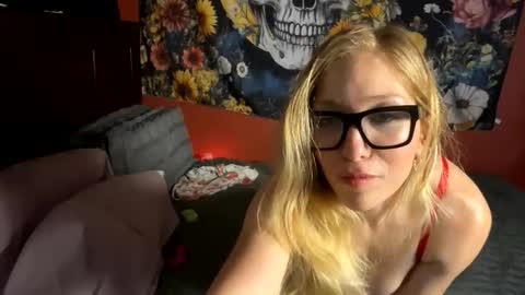 Snapshot of milf4everjenna chatting on 02.20.26 milf4everjenna online show from 02.20.26