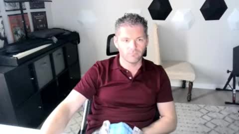 milf_hunter567 online show from 10.19.25