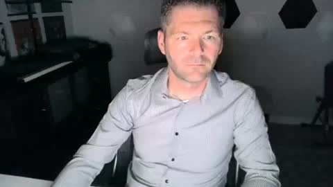 milf_hunter567 online show from 10.20.25