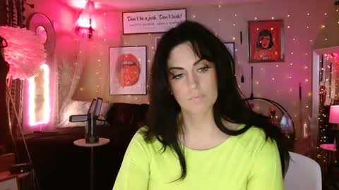 Snapshot of milf_lacey chatting on 06.30.26 Milf Lacey online show from 06.30.26
