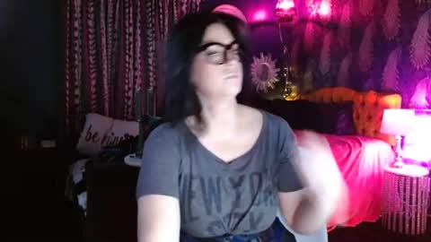 Snapshot of milf_lacey chatting on 07.19.26 Milf Lacey online show from 07.19.26
