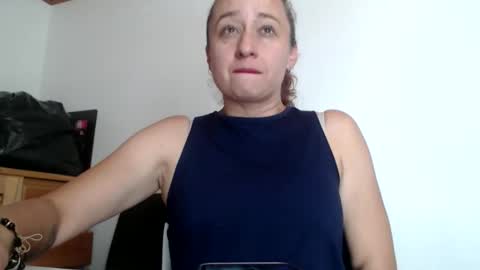 Snapshot of milf_valeria chatting on 05.22.26 Valeria online show from 05.22.26