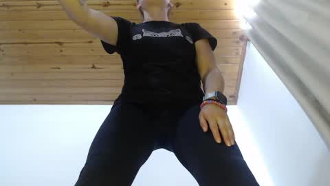 Snapshot of milf_valeria chatting on 05.29.26 Valeria online show from 05.29.26