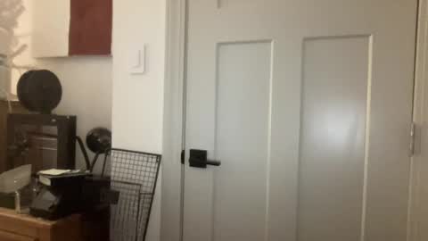 Snapshot of milfhunter1736 chatting on 12.22.24 HungCollege online show from 12.22.24