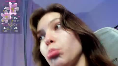 Snapshot of mili_joy chatting on 06.10.26 Mili Jay online show from 06.10.26