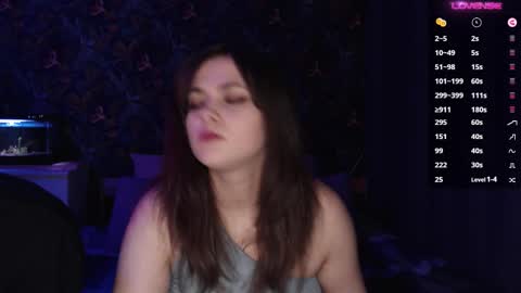 Stella and Neo online show from 11.16.25