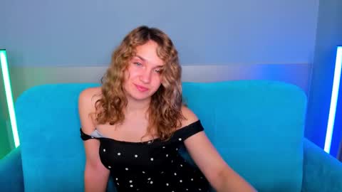 milkablond online show from 02.04.25