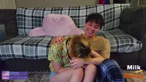 MilkandHoney online show from 11.05.25