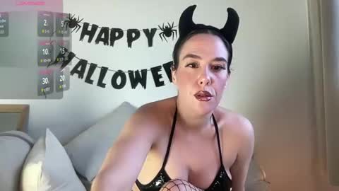 Milk online show from 10.29.25