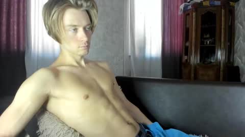 Snapshot of milkiwy chatting on 09.14.25 Isaac online show from 09.14.25