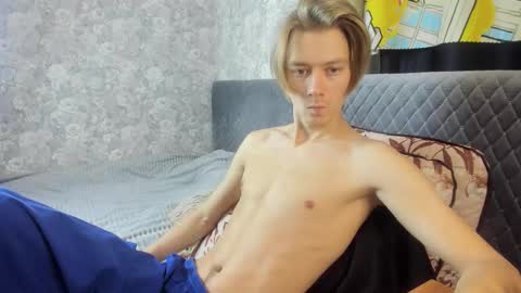 Snapshot of milkiwy chatting on 09.22.25 Isaac online show from 09.22.25