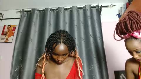 Snapshot of milkmint_ chatting on 02.19.26 Softluxe online show from 02.19.26