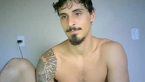 Snapshot of milkoffee chatting on 01.20.25 milkoffee online show from 01.20.25