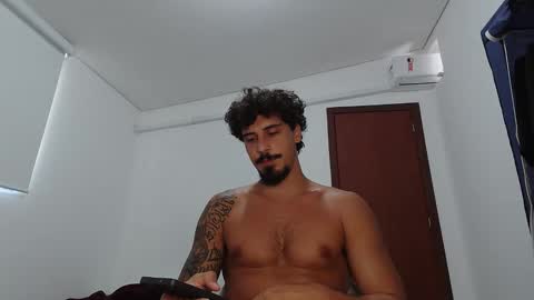 Snapshot of milkoffee chatting on 02.11.26 milkoffee online show from 02.11.26