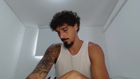 Snapshot of milkoffee chatting on 02.23.26 milkoffee online show from 02.23.26