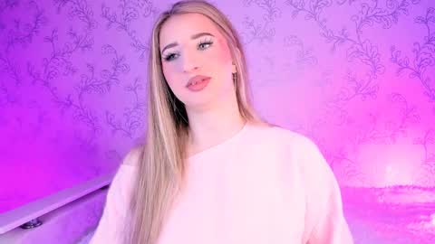 Vivian online show from 01.10.25